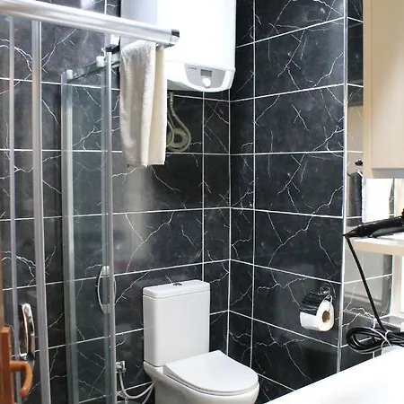 Beyoglu Asmalimescit'te Mobilyali Balkonlu Daire Apartment *